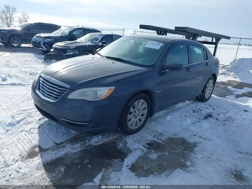 2014 CHRYSLER 200 LX