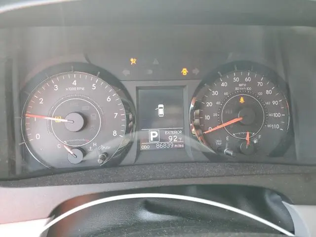 2017 TOYOTA SIENNA LE  