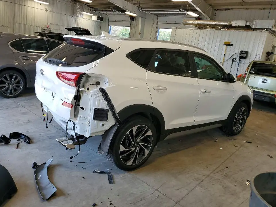 2020 HYUNDAI TUCSON SPORT  