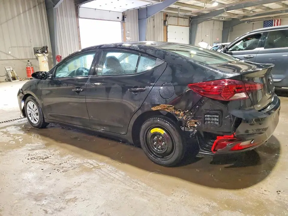 2019 HYUNDAI ELANTRA SE  