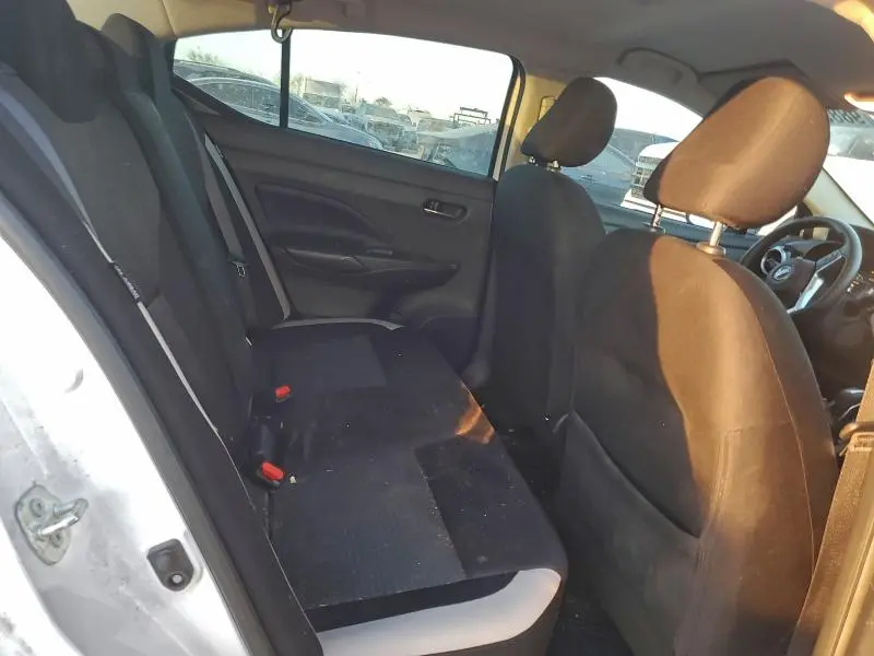 2020 NISSAN VERSA SV  