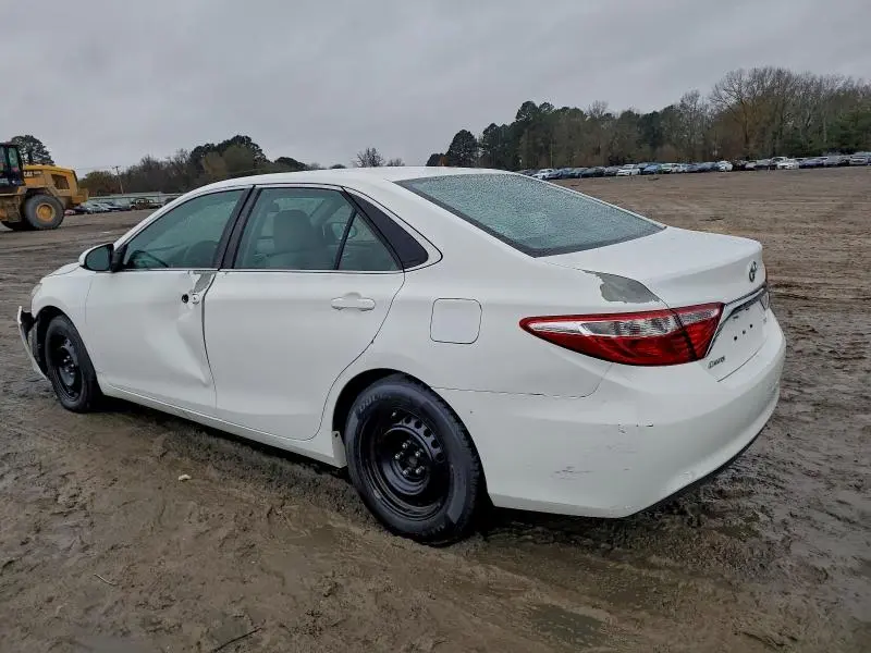 2015 TOYOTA CAMRY LE  