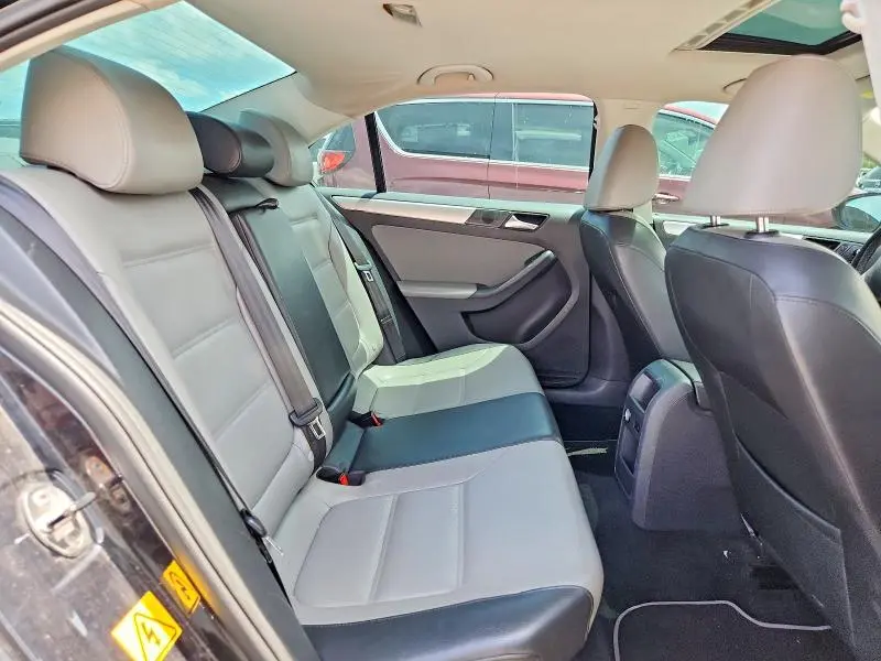2013 VOLKSWAGEN JETTA HYBRID  