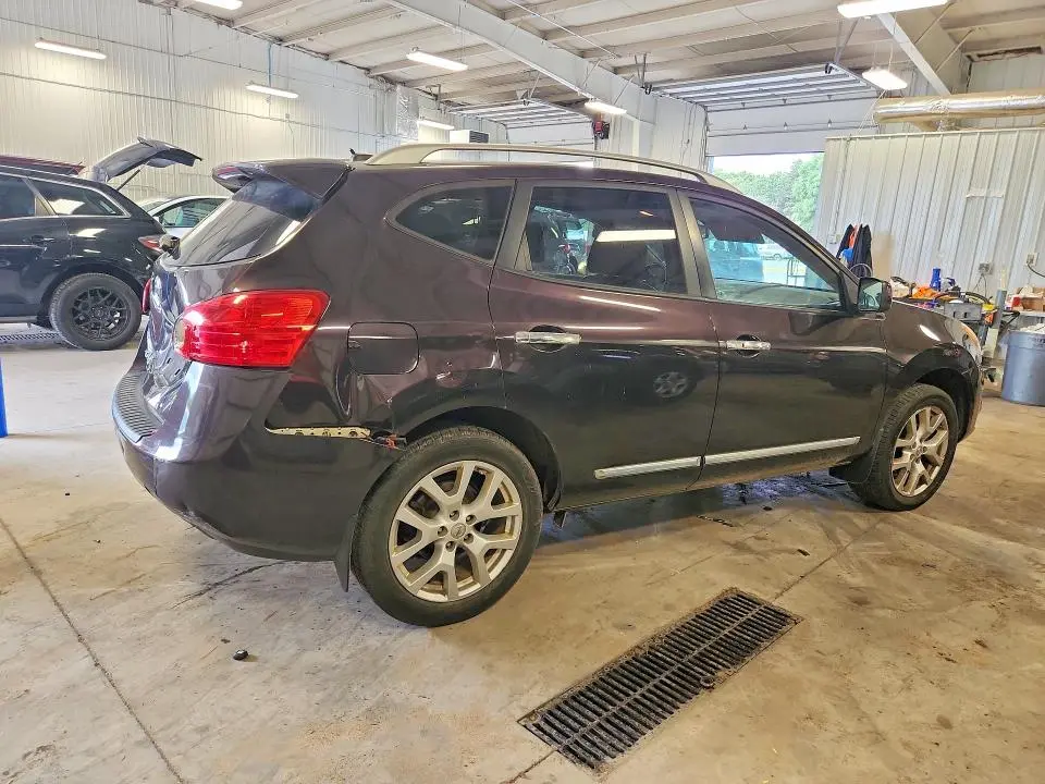 2011 NISSAN ROGUE S  