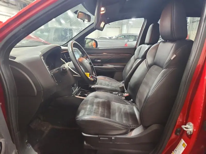 2019 MITSUBISHI OUTLANDER SE  