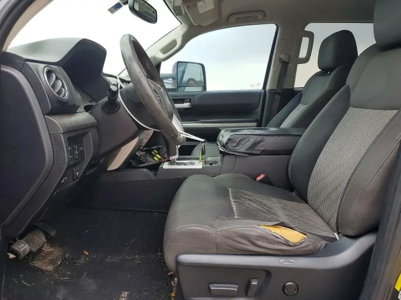 2015 TOYOTA TUNDRA CREWMAX SR5  