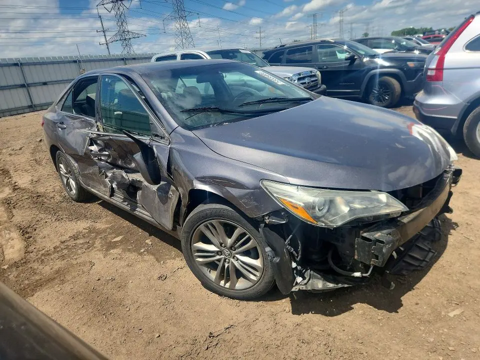 2017 TOYOTA CAMRY SE  
