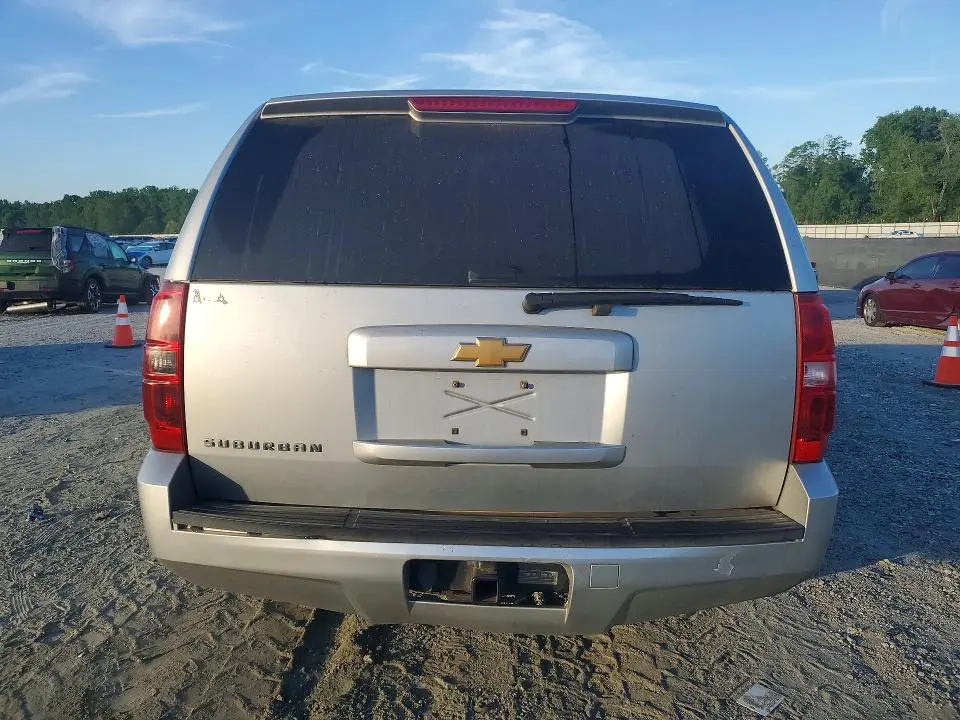 2013 CHEVROLET SUBURBAN C1500 LS  