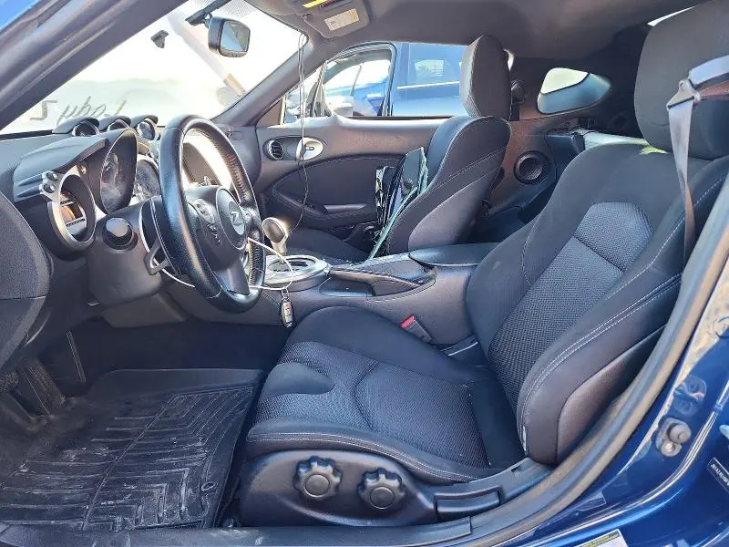 2015 NISSAN 370Z SPORT TECH  