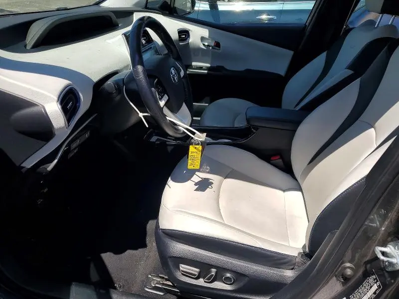 2016 TOYOTA PRIUS FOUR TOURING  