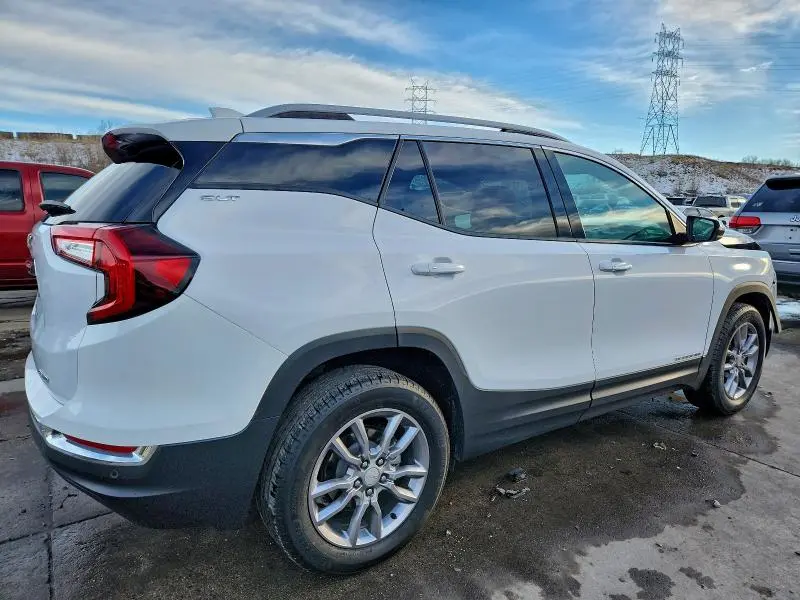 2022 GMC TERRAIN SLT  