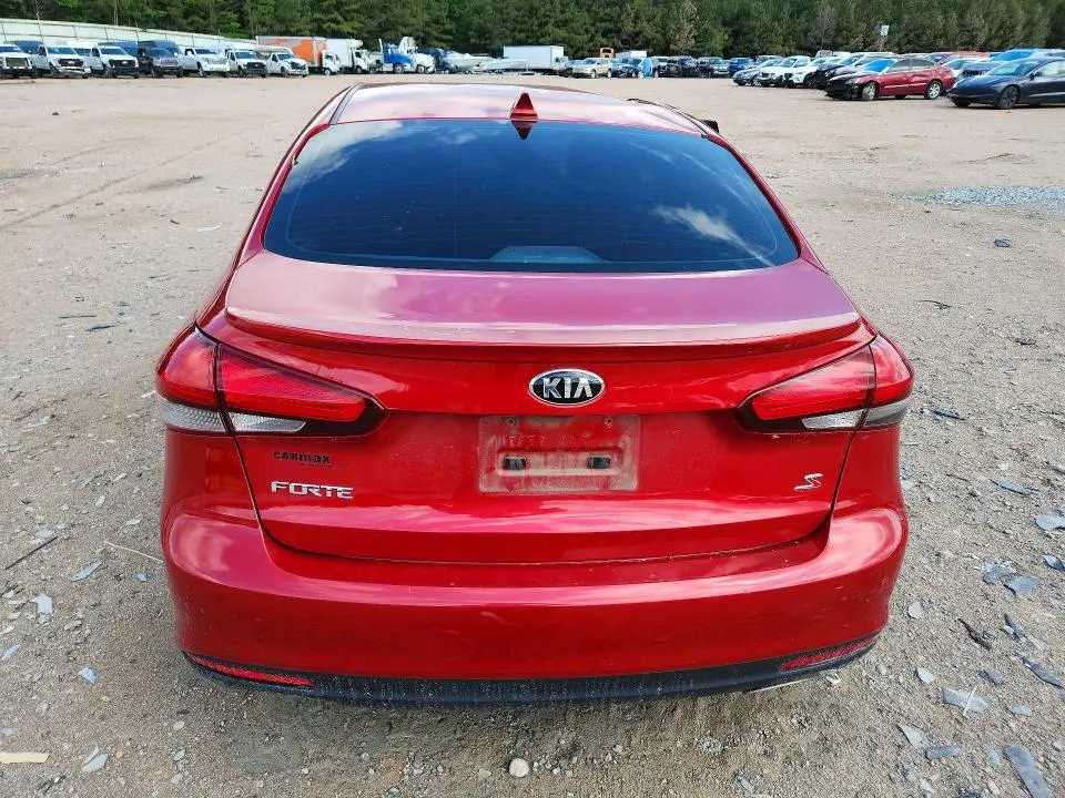 2018 KIA FORTE S  