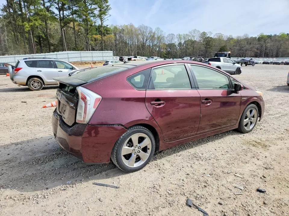 2013 TOYOTA PRIUS   