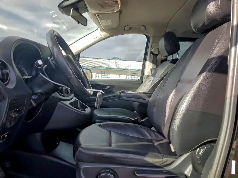 2018 MERCEDES-BENZ METRIS   