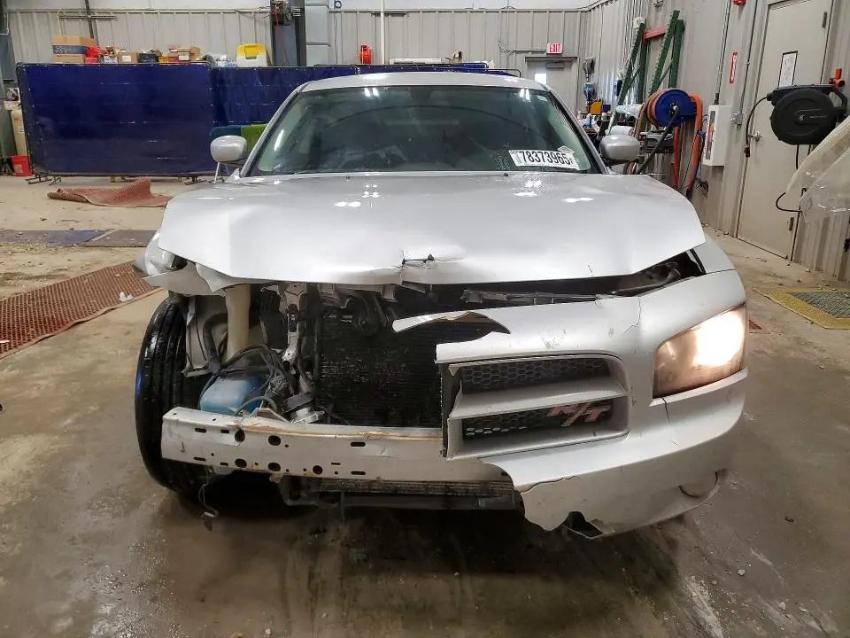 2010 DODGE CHARGER R  