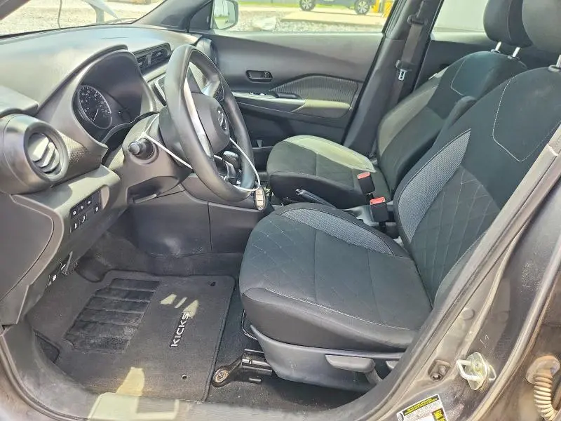 2020 NISSAN KICKS S  