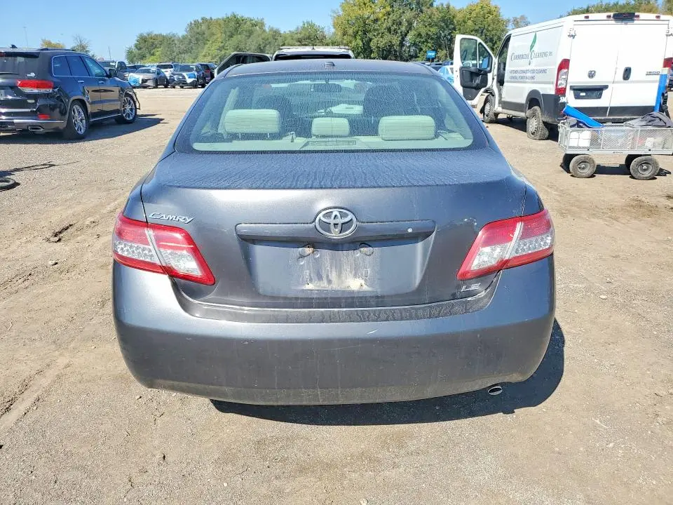 2011 TOYOTA CAMRY LE  