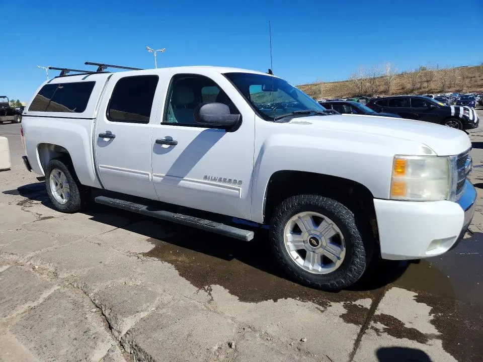 2011 CHEVROLET SILVERADO K1500 LT  