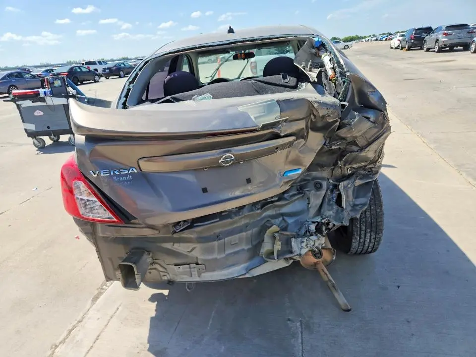 2015 NISSAN VERSA 1.6 S PLUS  