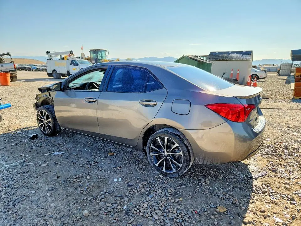 2017 TOYOTA COROLLA SE  