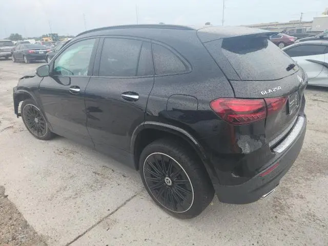 2025 MERCEDES-BENZ GLA 250  