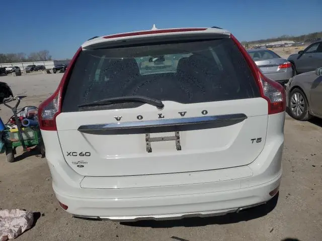 2015 VOLVO XC60   