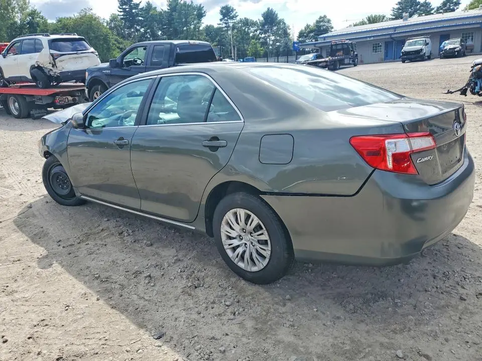 2014 TOYOTA CAMRY LE  
