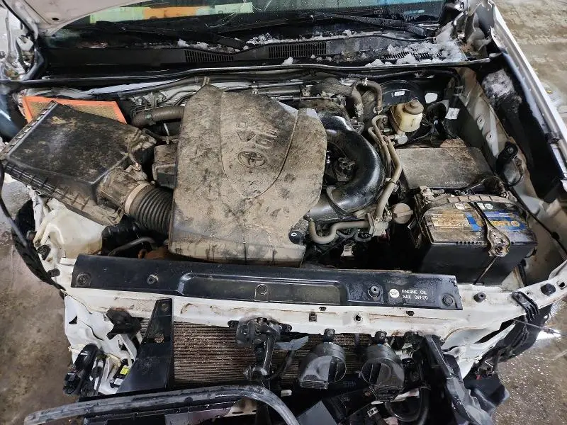 2016 TOYOTA TACOMA SR5 V6  