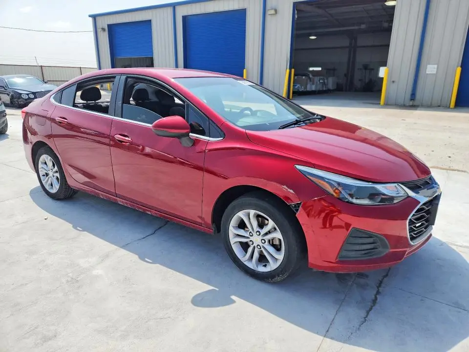 2019 CHEVROLET CRUZE LT  
