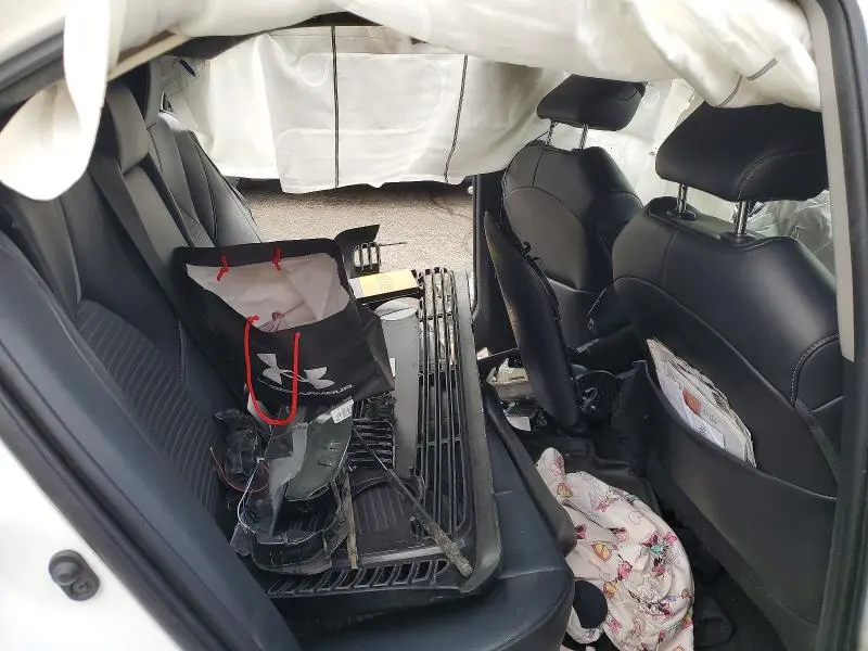 2020 TOYOTA CAMRY SE NIGHTSHADE  