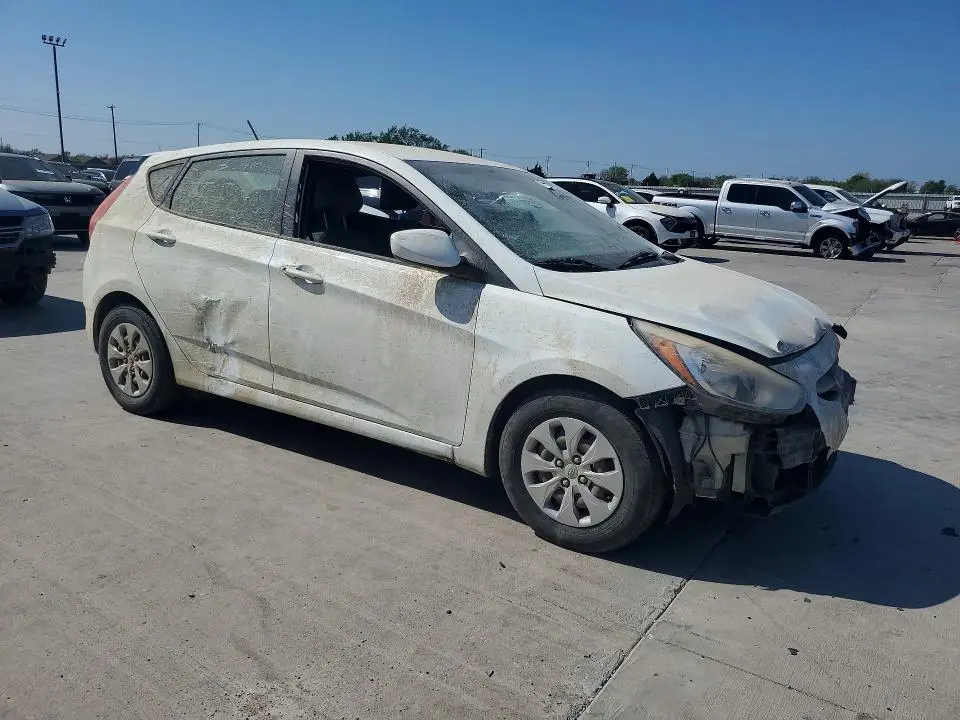 2015 HYUNDAI ACCENT GS  