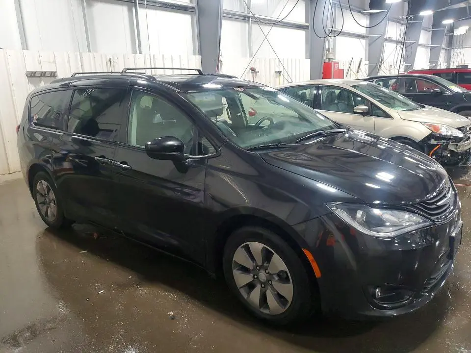 2018 CHRYSLER PACIFICA HYBRID TOURING L  