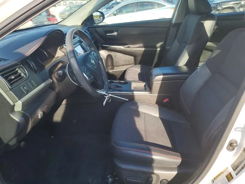 2017 TOYOTA CAMRY SE  