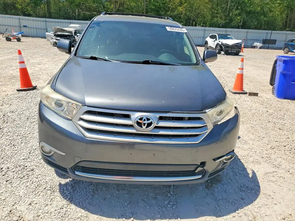 2011 TOYOTA HIGHLANDER LIMITED  