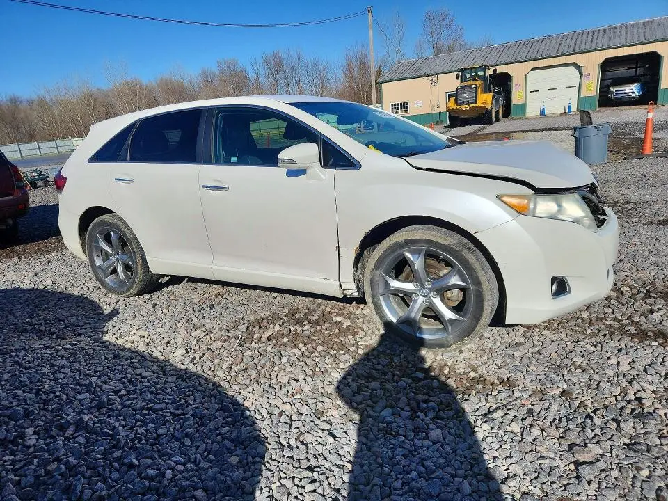 2014 TOYOTA VENZA XLE  