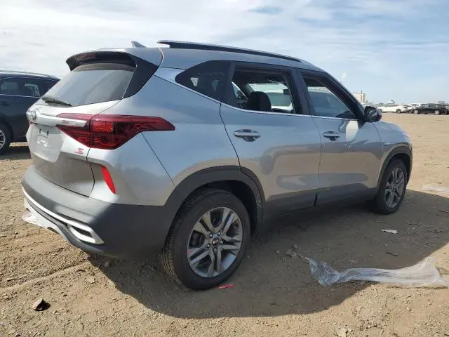 2021 KIA SELTOS S  