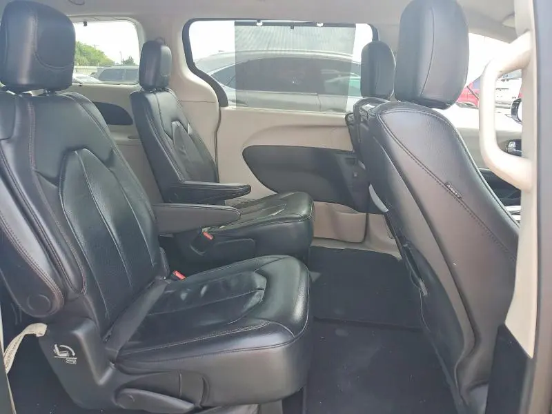 2017 CHRYSLER PACIFICA TOURING L PLUS  