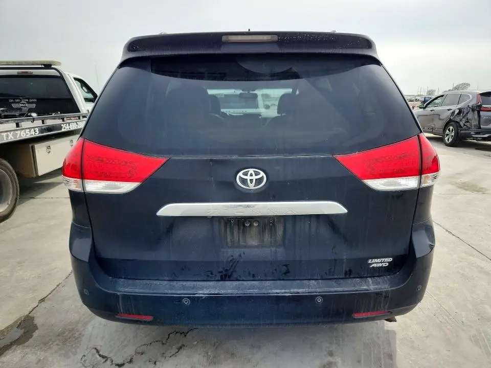2012 TOYOTA SIENNA LIMITED 7-PASSENGER  