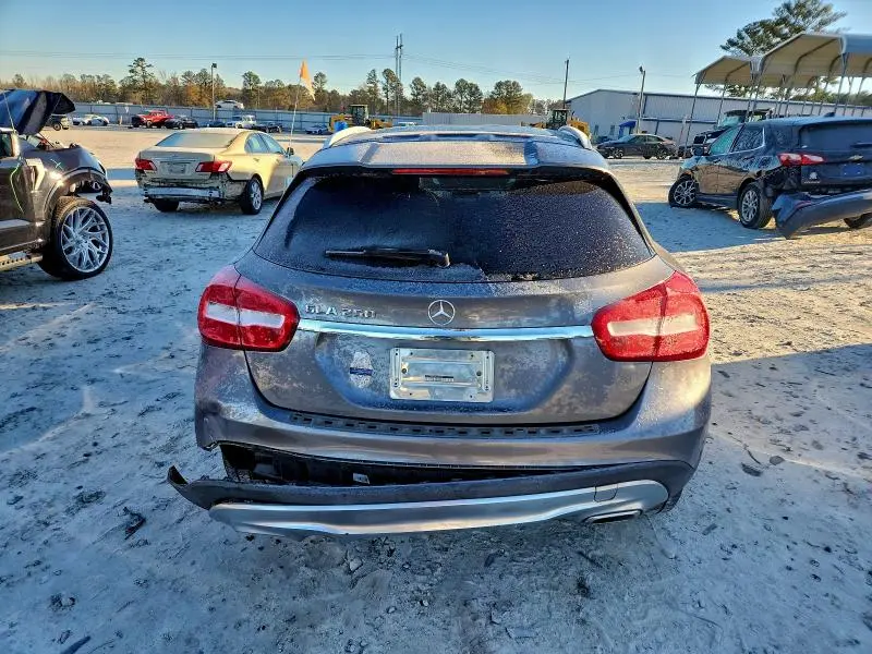 2015 MERCEDES-BENZ GLA 250  