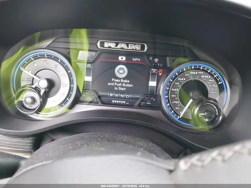 2019 RAM 1500 LIMITED  4X4 5'7 BOX