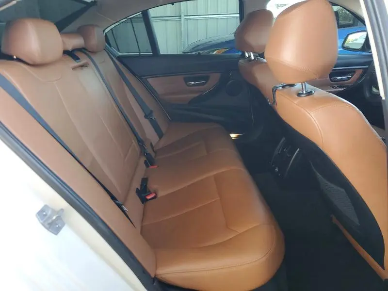 2015 BMW 328I   