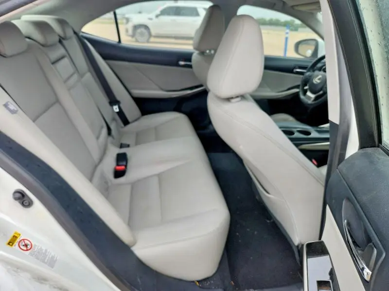 2015 LEXUS IS 250  