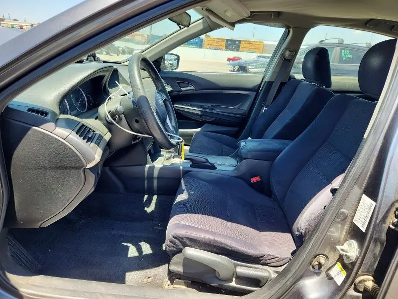 2011 HONDA ACCORD LX  