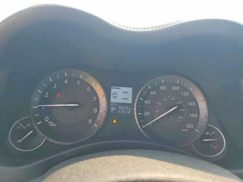 2019 INFINITI Q70 3.7 LUXE  
