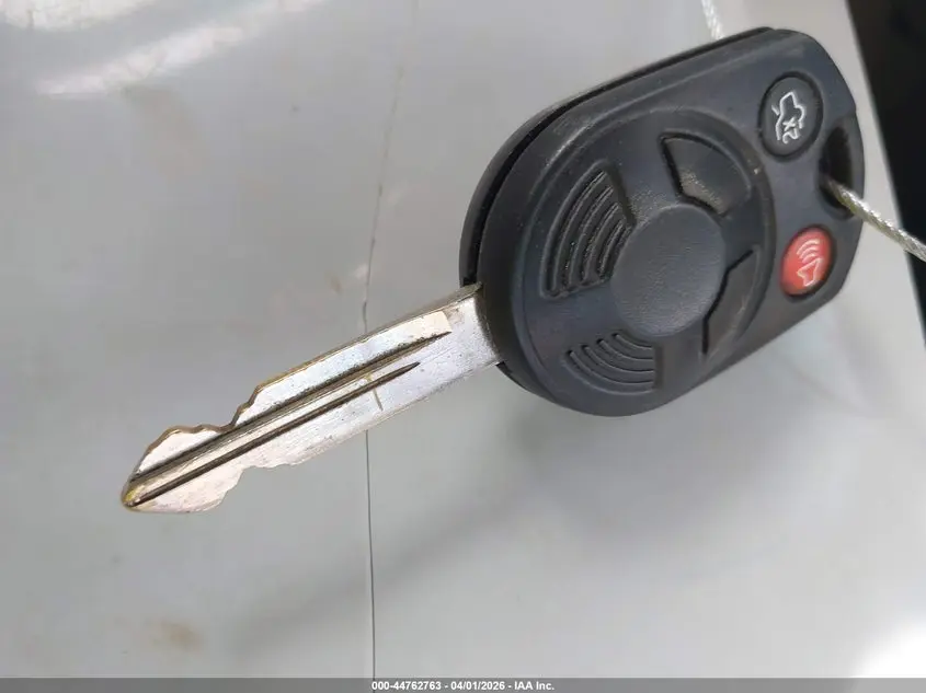 2010 FORD TAURUS LIMITED