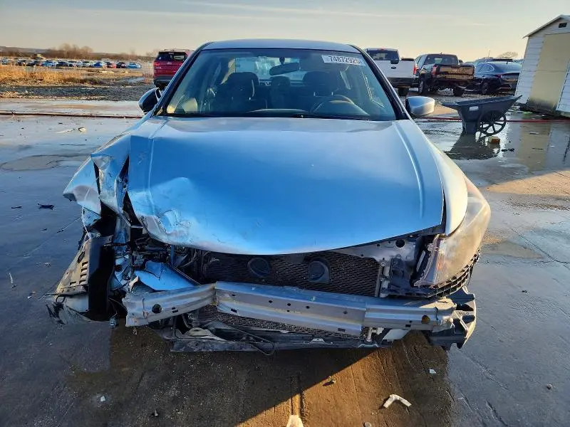 2011 HONDA ACCORD LX  