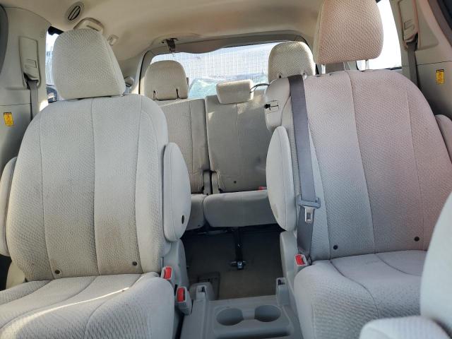 2011 TOYOTA SIENNA LE