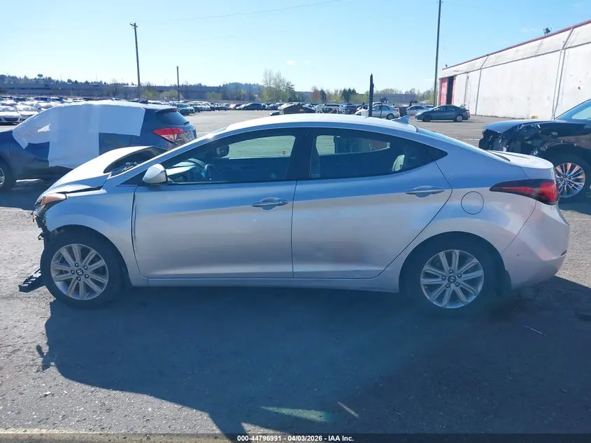 2014 HYUNDAI ELANTRA SE