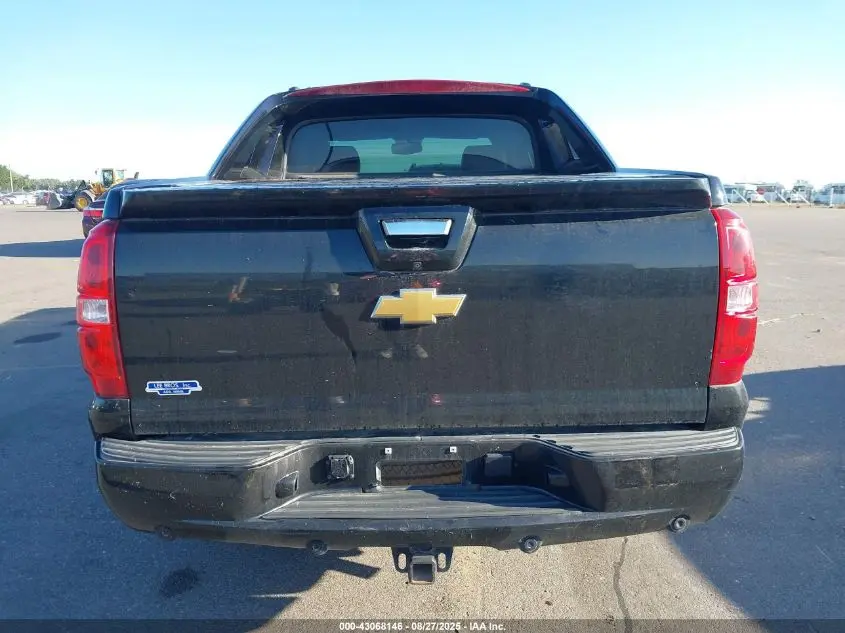 2013 CHEVROLET AVALANCHE LT