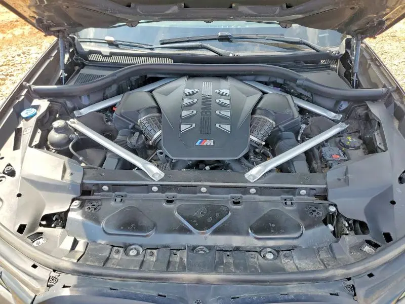 2024 BMW X7 M60I  